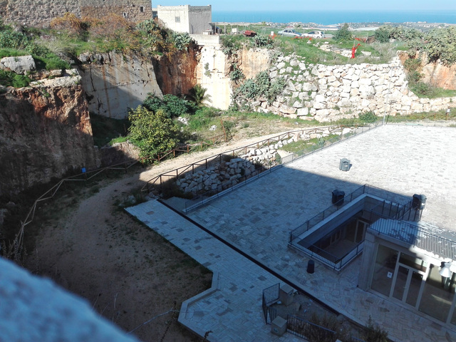 ANFITEATRO_VEDUTA_CAVE